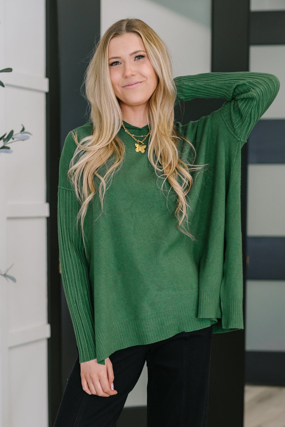 Running Late Hooded Long Sleeve in Dark Green
